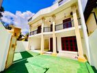 A brand-new, modern house located near Colombo Road in Piliyandala.