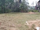A Land for sale in Wattala close to Negombo main road along Hekitta