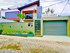 A Luxury House In Piliyandala
