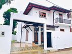 A Luxury Three-Storey Brand New House In Piliyandala