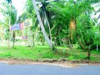 A plot of land for sale with facilities - Kurunegala, Negombo Road