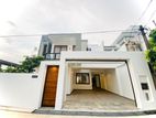 A Valuable Modern 03-Story House for Sale in Athurugiriya