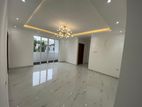 A40464 - Aston Apartment Unfurnished for Sale Colombo 05