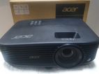 Acer 1123HP Daylight Projector