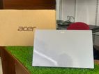 Acer i3 13Gen 8GB 512NVMe 5Core