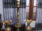 අඩි 6 උස පිත්තල පහන සහ 3 මල් පෝච්චි 2ක් විකිණීමට