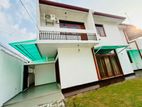 (AF615 ) 02 Story House With 13 P Rent Thimbirigasyaya Colombo 05