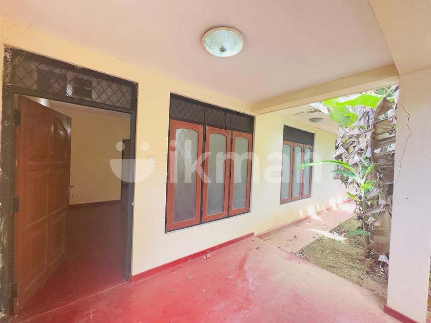 (AFA154) Single Story House Sale at Battaramulla ikman