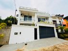 (AFA20) Super Luxury House For Sale in Palawatta Akuregoda lake road.
