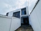 (AFA460) 3 Story House With 11.1 P Sale At Madiwela Ebuldeneya Nugegoda