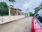 (AFA511) 17P Land with Old House for Sale in Udahamulla