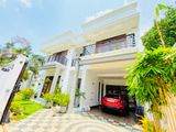 (AFA545) 03 Story Luxury house With 15 P sale at Nugegoda