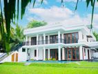 (AFA655) Bolgoda Lake Facing House For Sale In Katubedda, Moratuwa