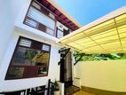 (AFA718) 02 Story House Sale At Salawa Road / Nugegoda
