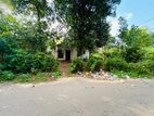 (AFA748) 16 Perch Land with House for Sale Maharagama