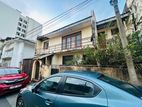 (AFA823) 10P Old 2 Story House For Sale At Colombo 04