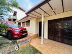 (AFA918) single Story House & 10 P Sale at Nugegoda