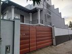 AG(09) Nice House for Sale in Nugegoda