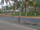 අහංගම සංචාරක කලාපයෙන් බිම් කොටස්