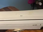 Air Conditioner LG 12,000 BTU