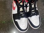 Nike Air Jordan 1 Mid Black Toe Shoe