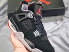 Air Jordan 4 (Retro 4)