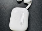 AirPods Pro (2nd generation) with MagSafe Charging Case (USB-C)