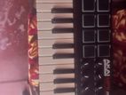 Akai Mini Keyboard