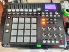 Akai MPD32 Midi Controller