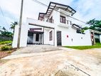 All Completed Brand New House In Malabe