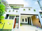 All Facility with Valuable House for Sale Athurugiriya