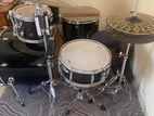 Pearl Drum Set with Cymbals