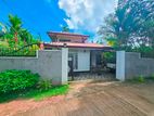 Almost new 4 Bedrooms House for Sale in Kahathuduwa Gonapola