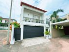 Almost New Luxury House for Sale in Battaramulla