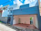 Almost New Modern House for sale in Piliyandala Miriswaththa