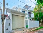 Almost New Modern House for sale Piliyandala Polgasowita