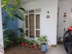 අලුතින් සෑදූ නිවසක් කුලියට දීමට -Kesbewa