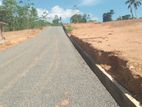 අලුත්වල මීටියාගොඩ පූධාන පාරට මුහුණලා