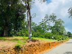 අම්බලන්ගොඩින් බිම් කොටස් ගෙවීමේ ක්රමයට