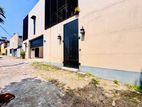 Ananda Herath Signature Luxury Residence with Rooftop Pool kalubowila