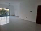 Apartment For Sale in Colombo 6