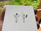 Apple Air Pods 4