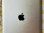 Apple iPad 4th Gen - 9.7