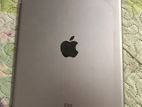 Apple iPad 5th Gen 32GB Wi-Fi Cellular