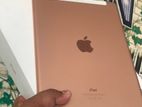 Apple ipad 6th Gen 128GB (Used)