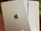 Apple iPad 6th Gen - 32GB