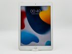 Apple iPad 6th Gen 32GB (Used)