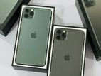 Apple iPhone 11 Pro Max 256GB [Green,Gray] (Used)