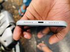 Apple iPhone 11 (Used)
