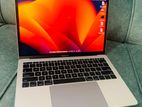 Apple MacBook 2017 (Used)